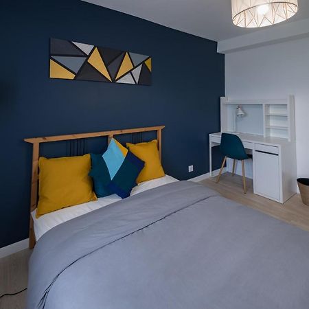 Appartement 3 Chambres - Parking - Wifi - Buanderie - Jardin Breszt Kültér fotó